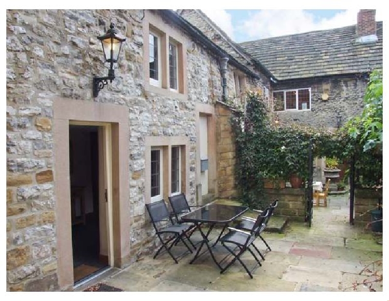 Click here for more about Kings Court Cottage