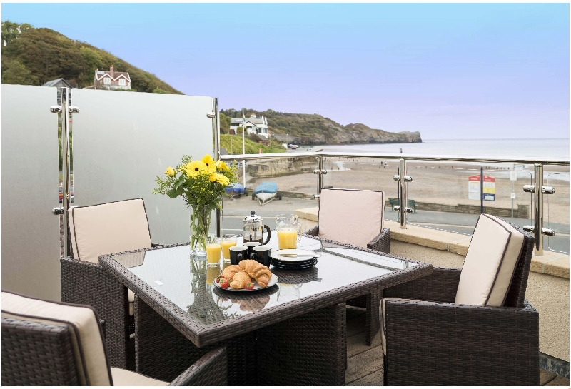 Click here for more about Turnstone Cottage- Sandsend